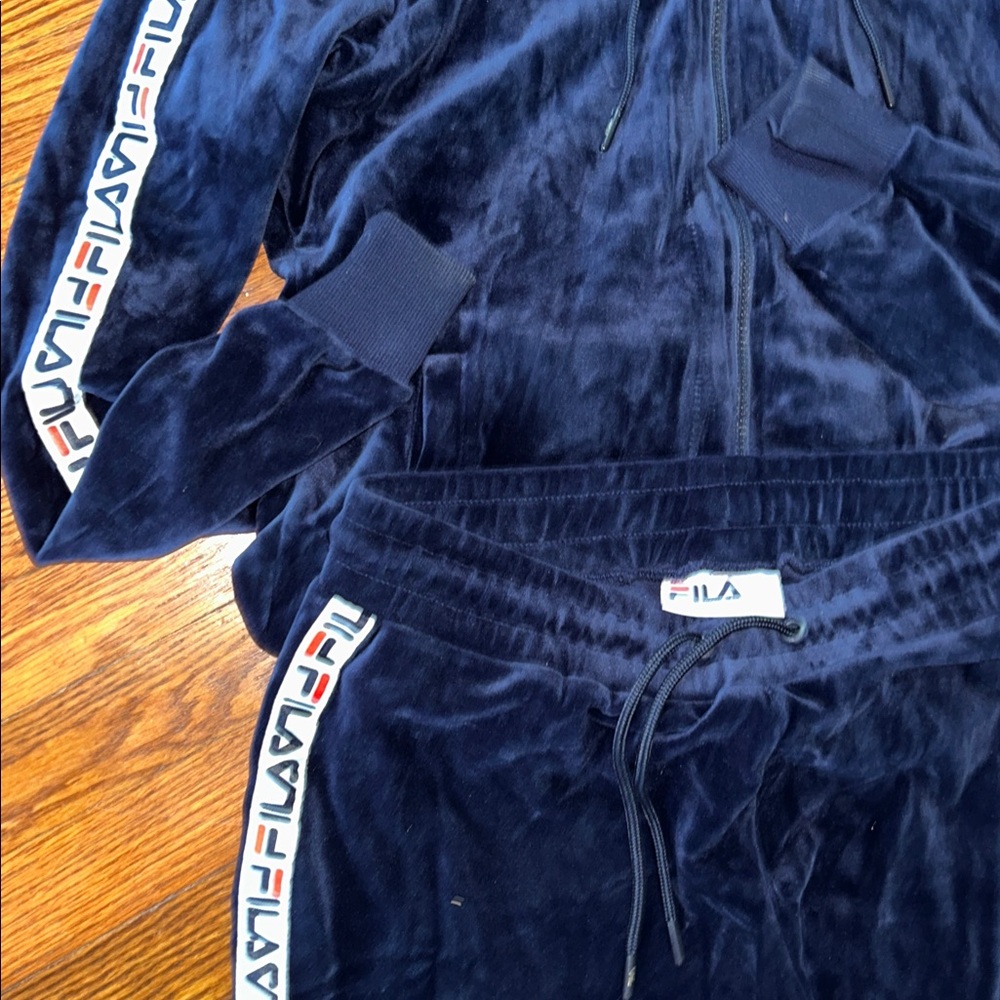 FILA Sz L UNISEX Dark Blue VELOUR and Red/White stripe detail Apparel - Picture 10 of 11